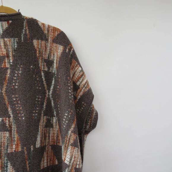 Boho Southwestern Women Size Large Open Front Gray Neutral Beige Fringe Poncho - Picture 11 of 12